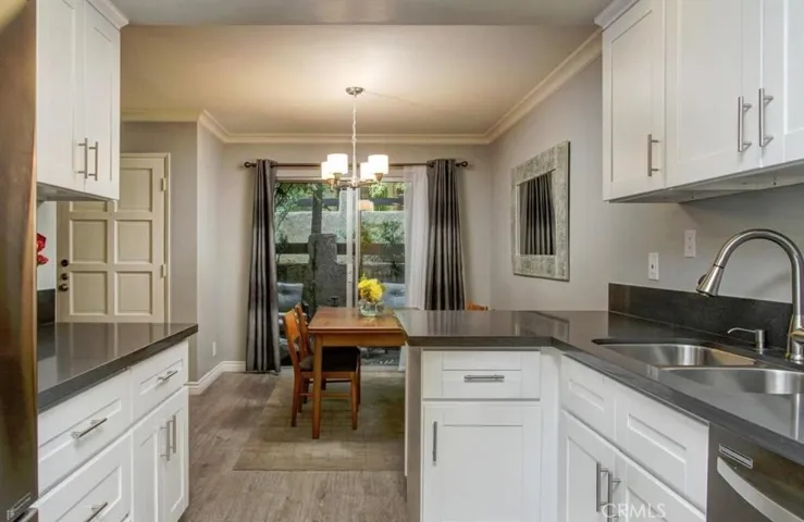 263 E Sierra Madre Boulevard F, Sierra Madre, California 91024
