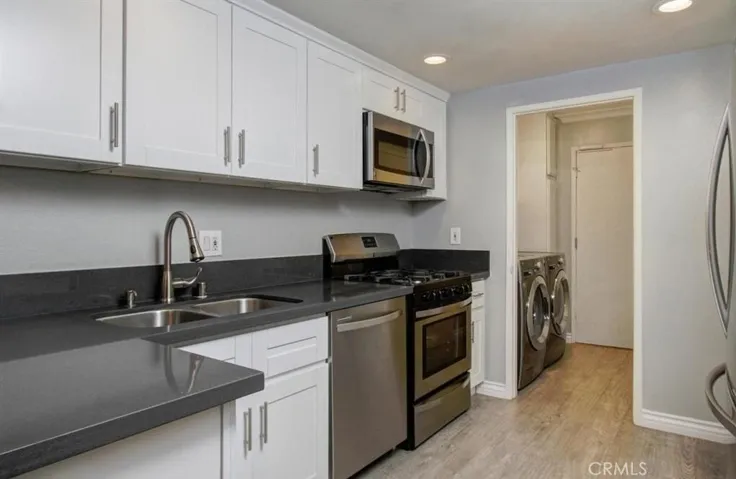 263 E Sierra Madre Boulevard F, Sierra Madre, California 91024