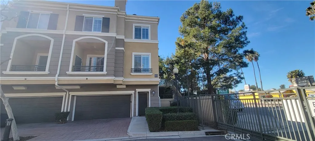 3401 S Main Street J, Santa Ana, California 92707