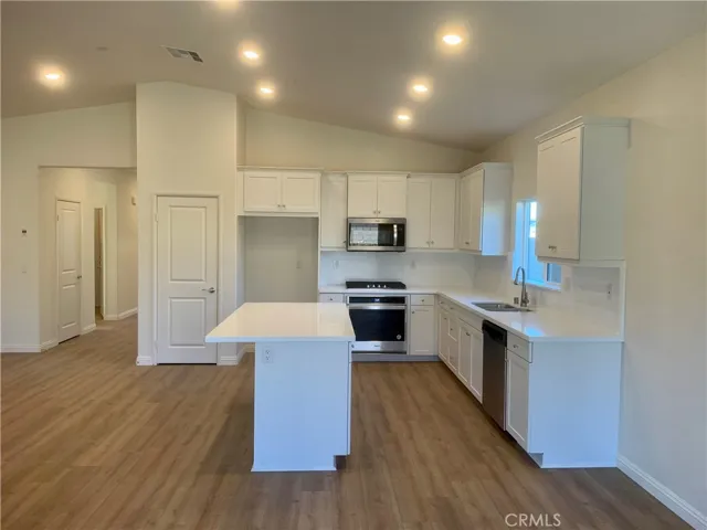 15640 San Diego Lane, Victorville, California 92394