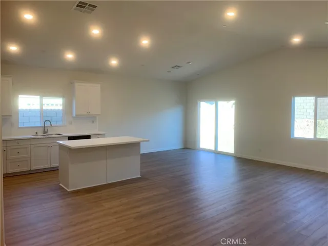 15640 San Diego Lane, Victorville, California 92394