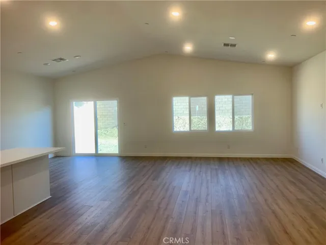 15640 San Diego Lane, Victorville, California 92394
