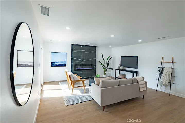 917 Patronella Avenue, Torrance, California 90503