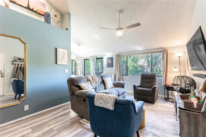 18146 American Beauty Dr 1050, Canyon Country, California 91387