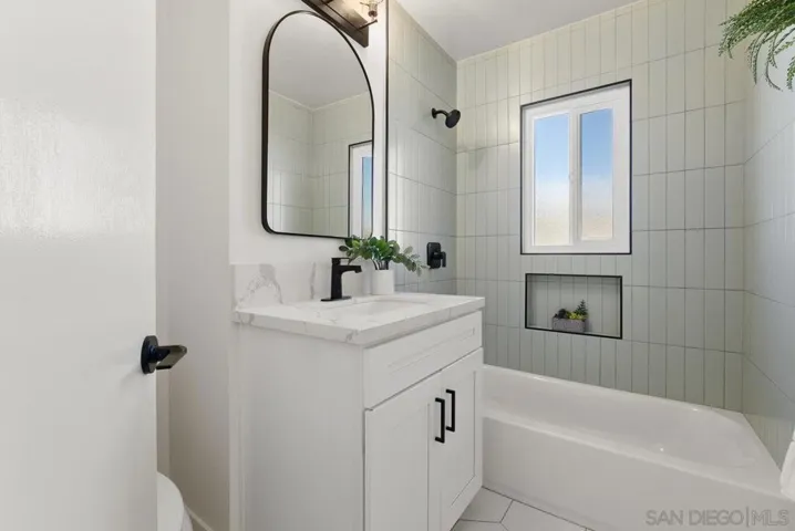 781 Denise Ln, El Cajon, California 92020
