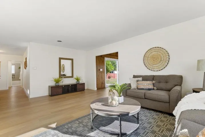 781 Denise Ln, El Cajon, California 92020