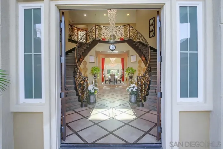 11662 Big Canyon Lane, San Diego, California 92131