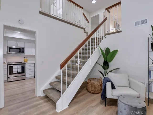 Living Room/Staircase