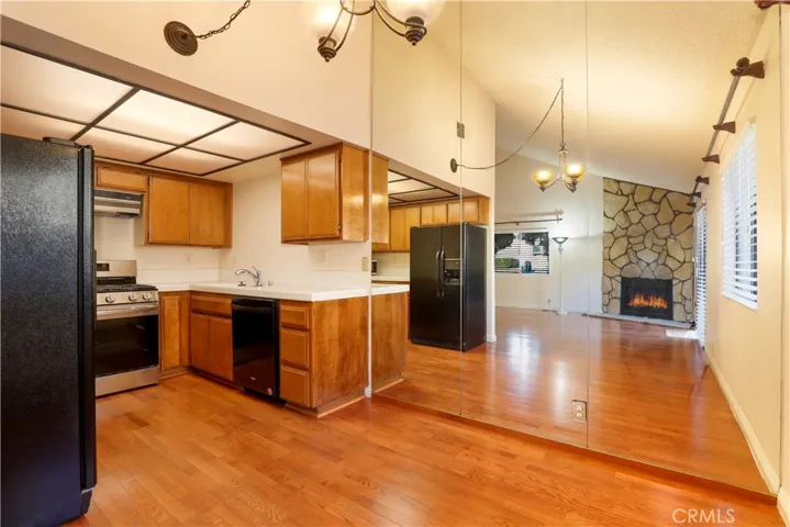 235 E Foothill Boulevard H, Monrovia, California 91016