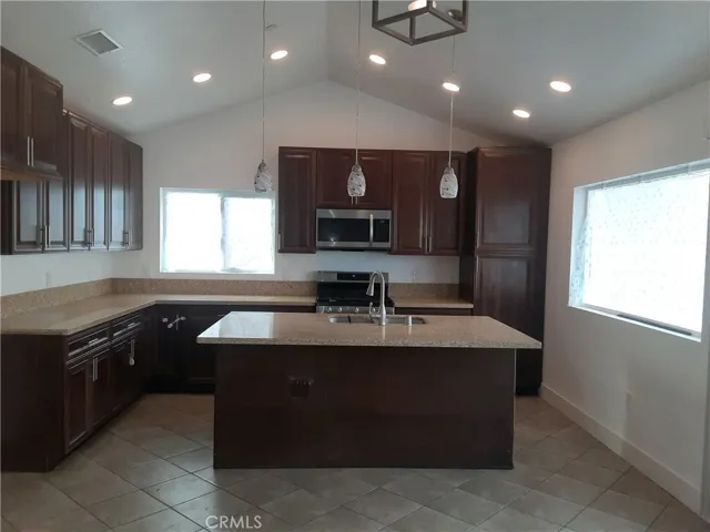 1645 Oak Street, Placentia, California 92870