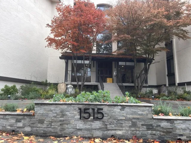 1515 Floribunda 106, Burlingame, California 94010