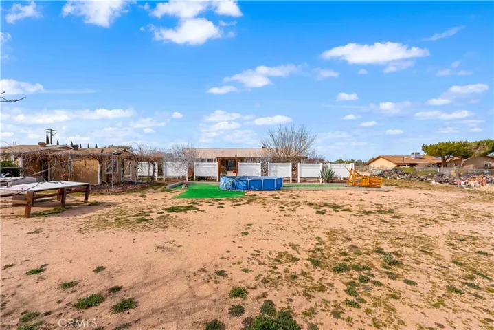 9081 _pinon Avenue, Hesperia, California 92345