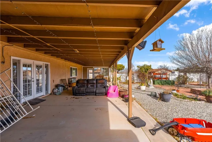 9081 _pinon Avenue, Hesperia, California 92345