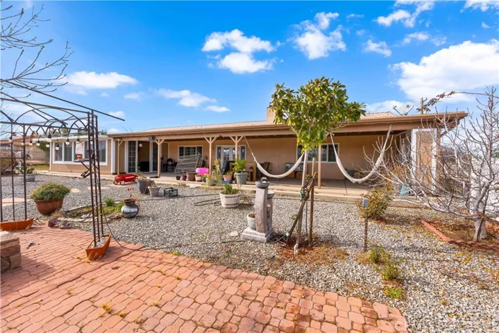 9081 _pinon Avenue, Hesperia, California 92345