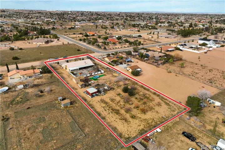 9081 _pinon Avenue, Hesperia, California 92345