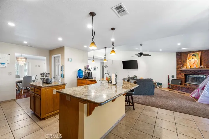 9081 _pinon Avenue, Hesperia, California 92345