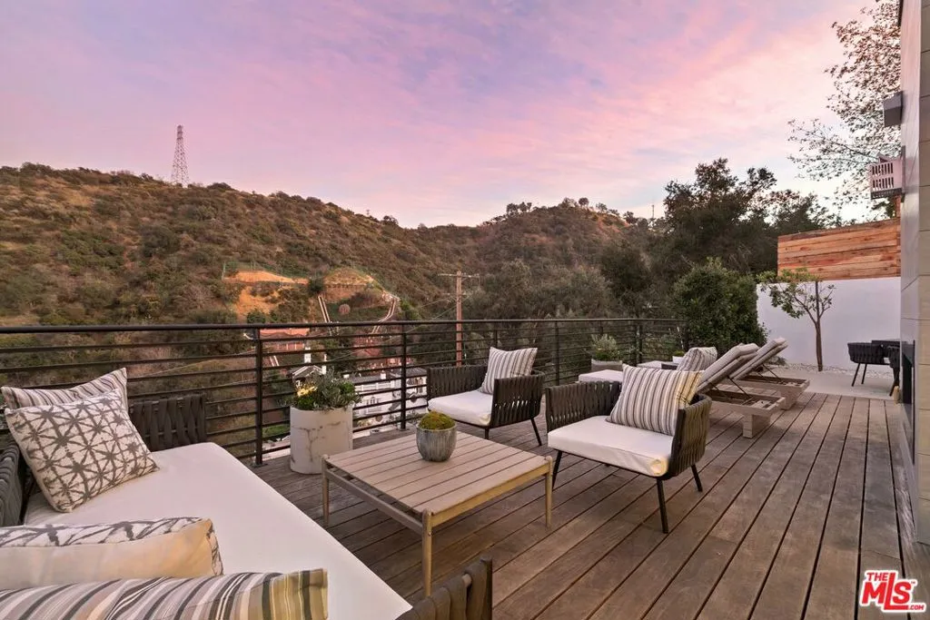 8509 Crescent Drive, Los Angeles, California 90046 home-pic-25