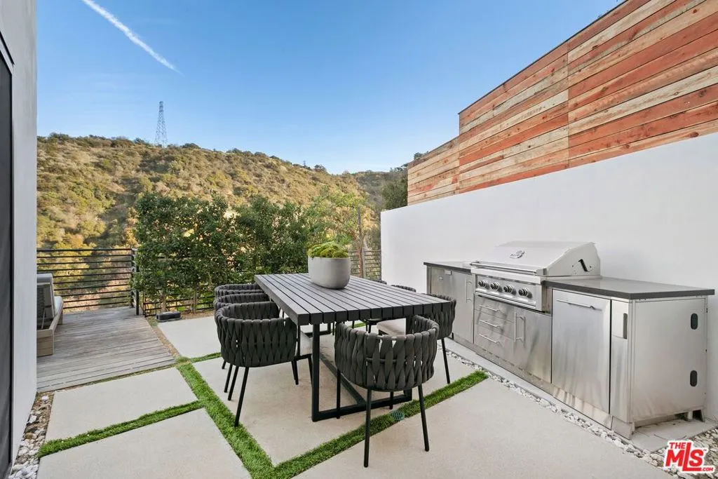 8509 Crescent Drive, Los Angeles, California 90046 home-pic-7