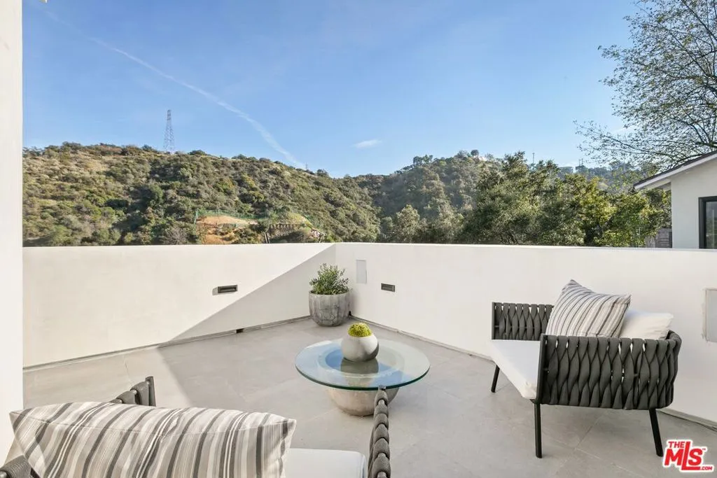 8509 Crescent Drive, Los Angeles, California 90046 home-pic-17