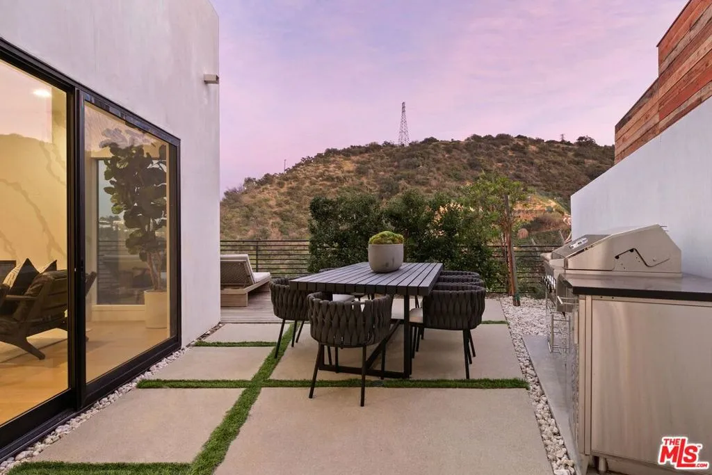 8509 Crescent Drive, Los Angeles, California 90046 home-pic-24
