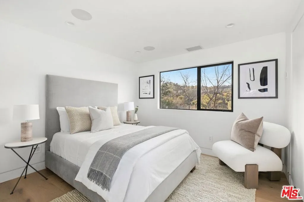 8509 Crescent Drive, Los Angeles, California 90046 home-pic-21