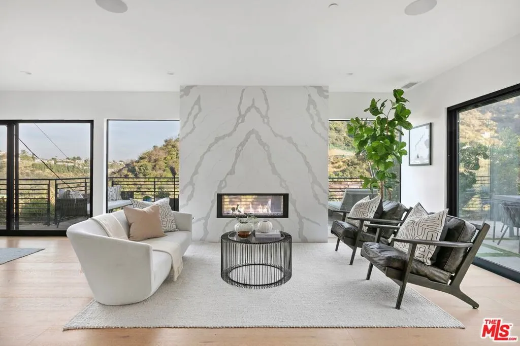 8509 Crescent Drive, Los Angeles, California 90046 home-pic-3