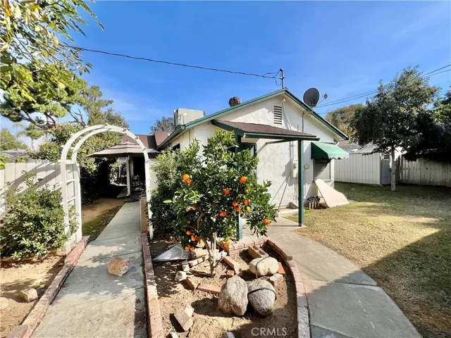 3981 Everest Avenue, Riverside, California 92503