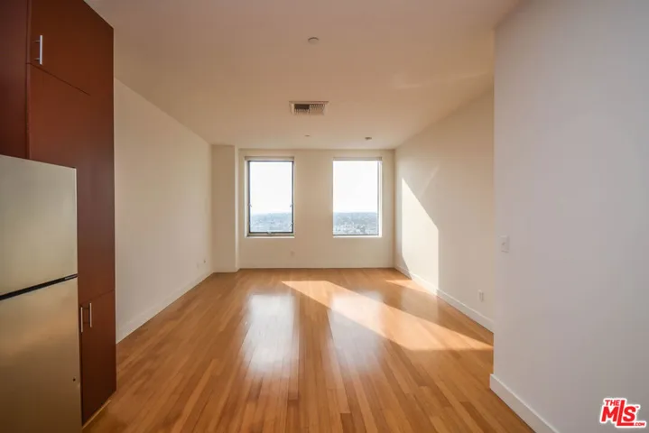 3810 Wilshire Boulevard 1809, Los Angeles, California 90010
