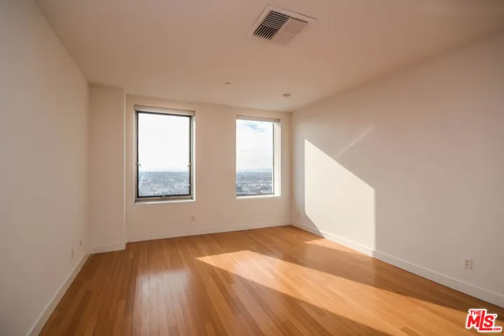 3810 Wilshire Boulevard 1809, Los Angeles, California 90010
