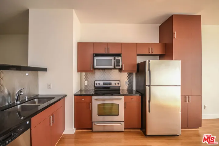3810 Wilshire Boulevard 1809, Los Angeles, California 90010