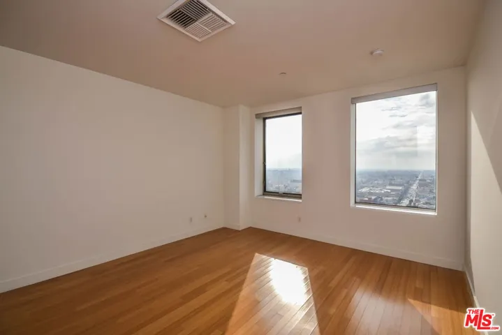 3810 Wilshire Boulevard 1809, Los Angeles, California 90010
