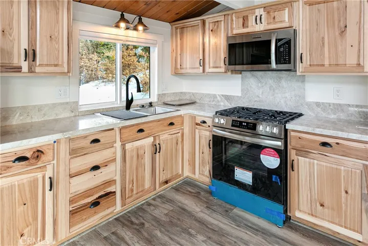 2121 Tank Road, Arrowbear, California 92382