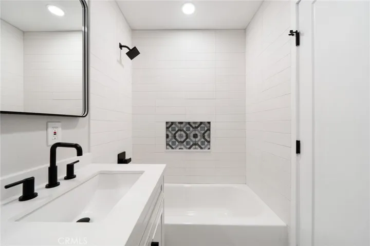 3608 W Roberts Drive, Santa Ana, California 92704