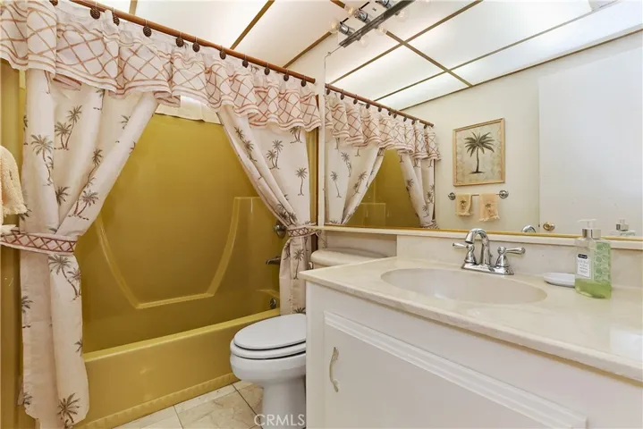 73360 Colonial Drive, Thousand Palms, California 92276