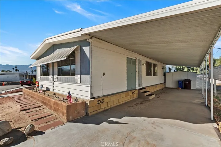 73360 Colonial Drive, Thousand Palms, California 92276