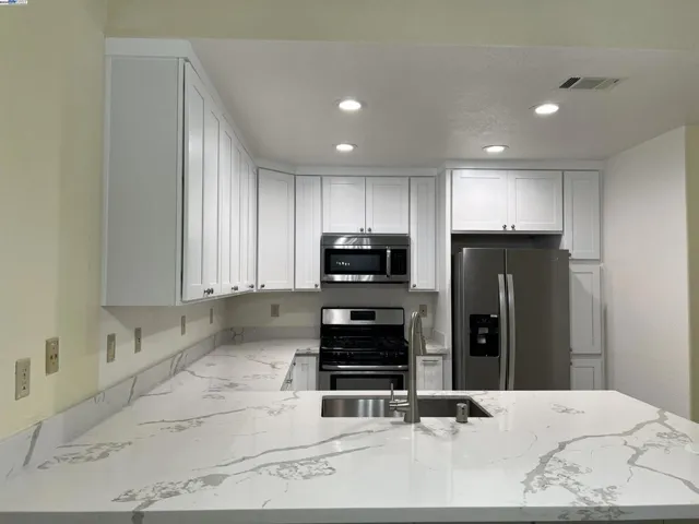 2945 Garden Creek Circle, Pleasanton, California 94588