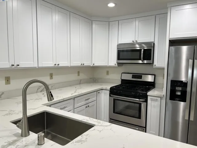 2945 Garden Creek Circle, Pleasanton, California 94588