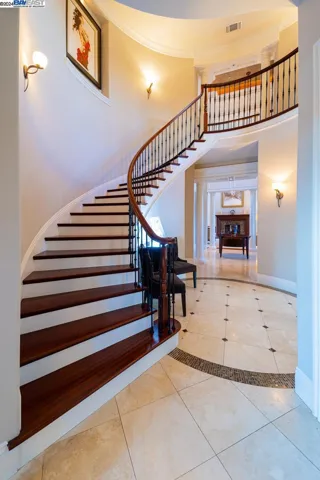 9767 Santos Ranch Rd, Pleasanton, California 94588