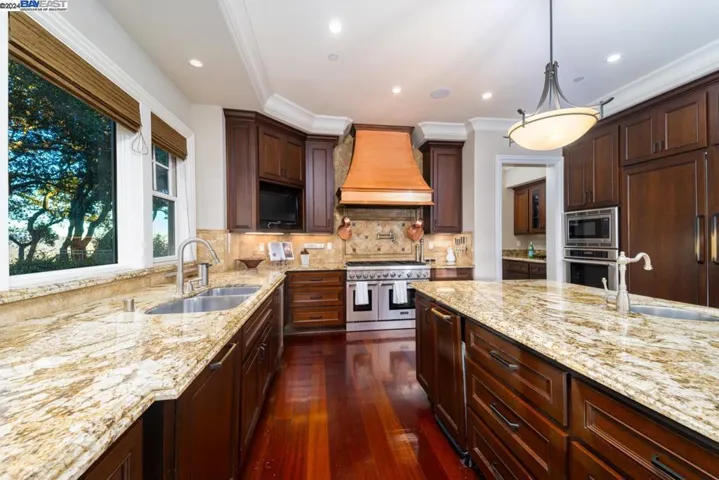 9767 Santos Ranch Rd, Pleasanton, California 94588