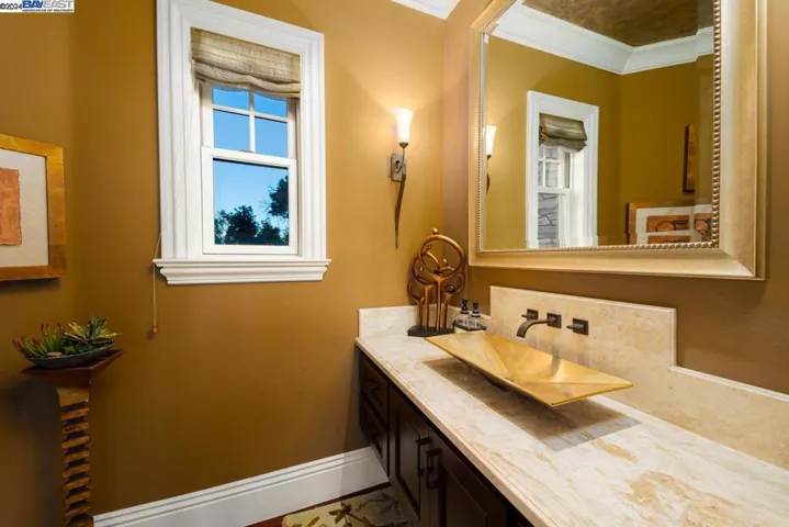 9767 Santos Ranch Rd, Pleasanton, California 94588