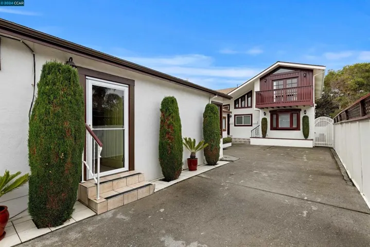921 Liberty St, El Cerrito, California 94530