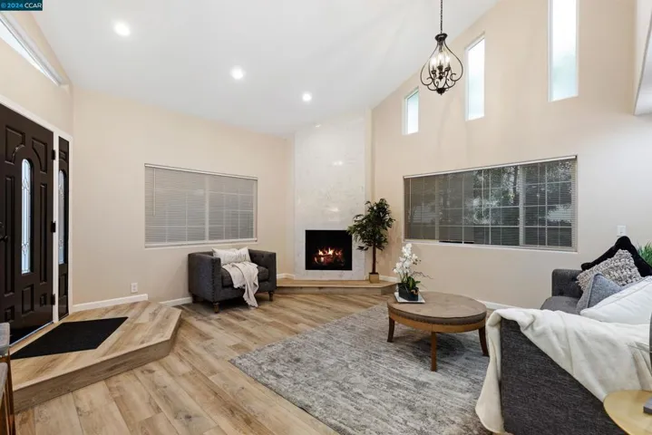 921 Liberty St, El Cerrito, California 94530