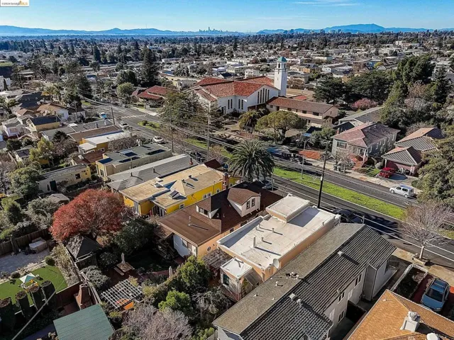 3748 High St, Oakland, California 94619