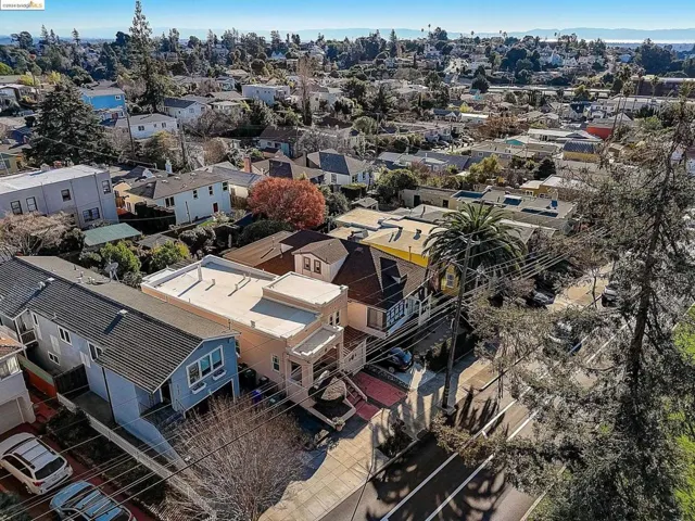 3748 High St, Oakland, California 94619