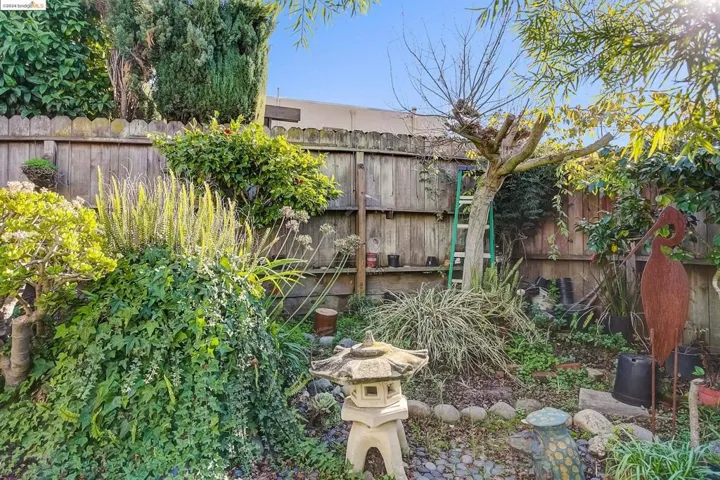 3748 High St, Oakland, California 94619