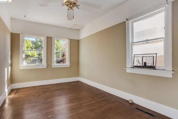 3748 High St, Oakland, California 94619