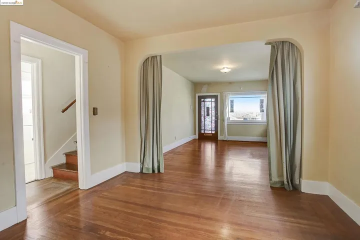 3748 High St, Oakland, California 94619