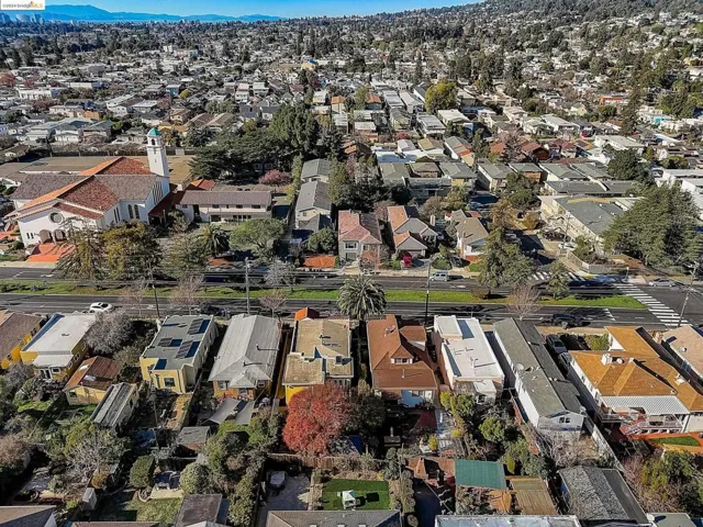 3748 High St, Oakland, California 94619