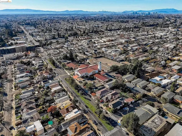 3748 High St, Oakland, California 94619