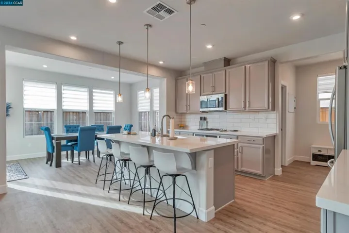 677 Belfonte, Oakley, California 94561